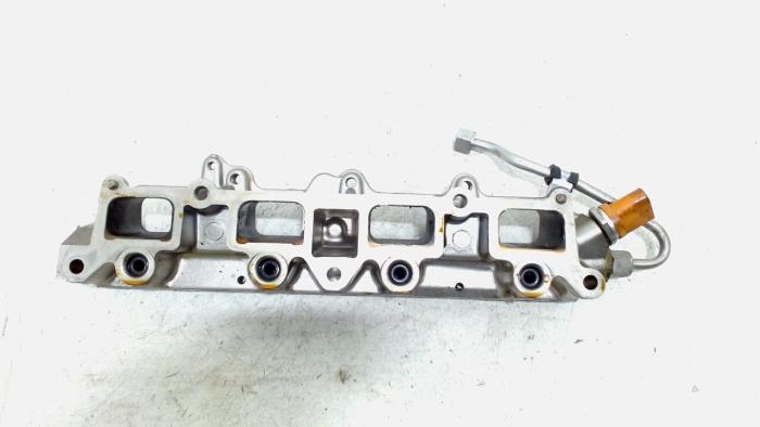 Usagé Boîtier d'injection Volkswagen Passat Prix € 105,00 Règlement à la marge proposé par Van der Ven Autorecycling B.V.