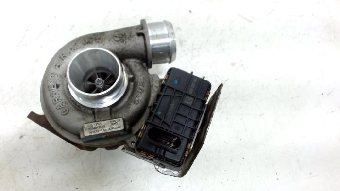 Używane Turbo Peugeot 4007 Cena € 124,99 Procedura marży oferowane przez Van der Ven Autorecycling B.V.