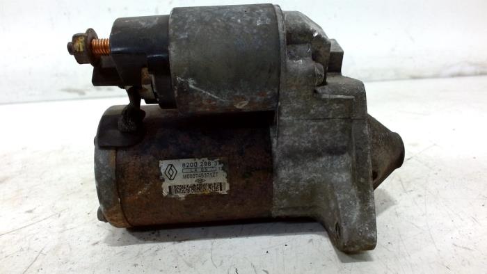 Used Engine management computer Renault Modus Price € 14,00 Margin scheme offered by Van der Ven Autorecycling B.V.