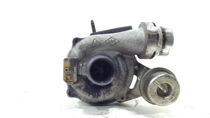 Używane Turbo Renault Megane Cena € 49,99 Procedura marży oferowane przez Van der Ven Autorecycling B.V.