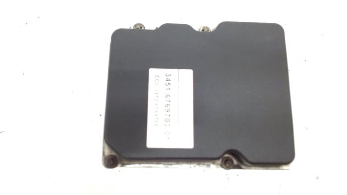 Used ABS pump BMW 5-Serie Price € 50,00 Margin scheme offered by Van der Ven Autorecycling B.V.