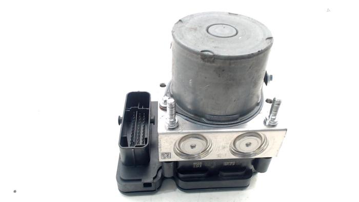 Used ABS pump Audi A1 Price € 100,00 Margin scheme offered by Van der Ven Autorecycling B.V.