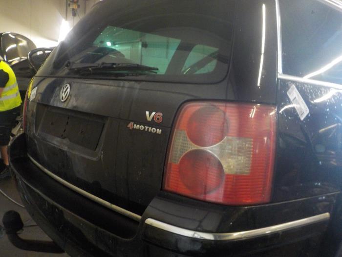 Engine management computer from a Volkswagen Passat 2002