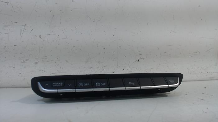 Usados Interruptor PDC Audi A4 Precio € 65,00 Norma de margen ofrecido por Van der Ven Autorecycling B.V.