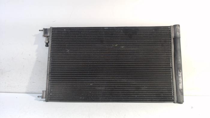 Usagé Radiateur clim Opel Insignia Prix € 35,00 Règlement à la marge proposé par Van der Ven Autorecycling B.V.