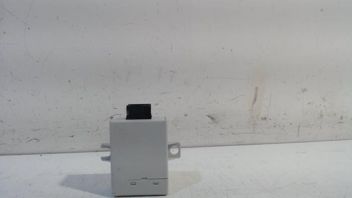 Used Computer, miscellaneous Mini ONE Price € 10,00 Margin scheme offered by Van der Ven Autorecycling B.V.