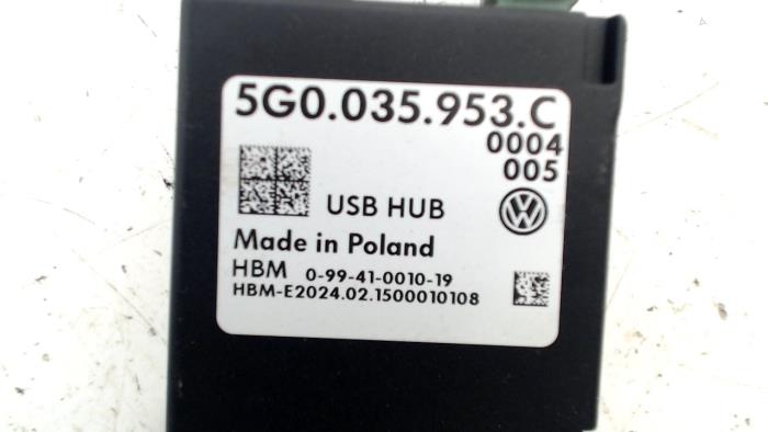Usagé Ordinateur divers Volkswagen Passat Prix € 30,00 Règlement à la marge proposé par Van der Ven Autorecycling B.V.