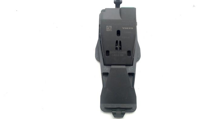 Begagnade Regnsensor Volvo V40 Pris € 45,00 Marginaltabell erbjuds av Van der Ven Autorecycling B.V.