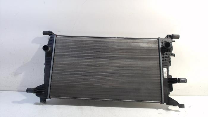 Used Radiator Renault Megane Price € 20,00 Margin scheme offered by Van der Ven Autorecycling B.V.