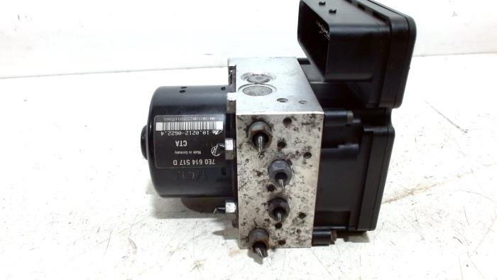 Begagnade ABS-pump Volkswagen Bestel Pris € 125,00 Marginaltabell erbjuds av Van der Ven Autorecycling B.V.