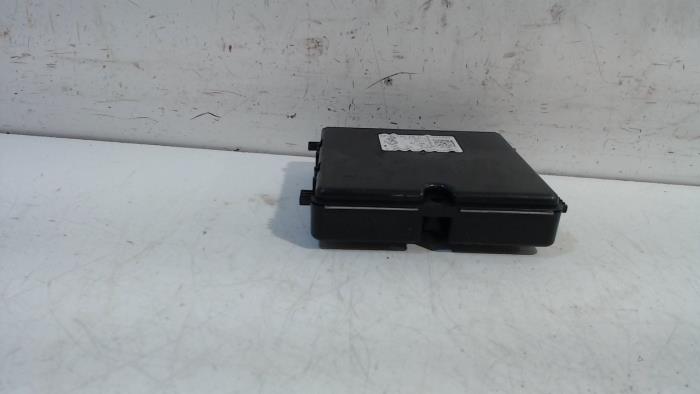 Used Computer, miscellaneous Renault Zoe Price € 60,00 Margin scheme offered by Van der Ven Autorecycling B.V.
