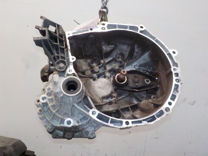 Gebrauchte Getriebe Peugeot 208 Preis € 74,99 Margenregelung angeboten von Van der Ven Autorecycling B.V.