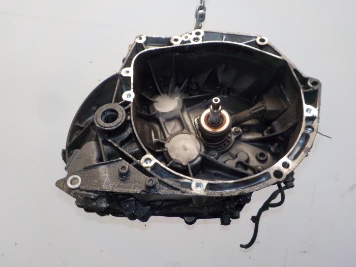 Usagé Boîte de vitesse Peugeot 308 Prix € 349,99 Règlement à la marge proposé par Van der Ven Autorecycling B.V.
