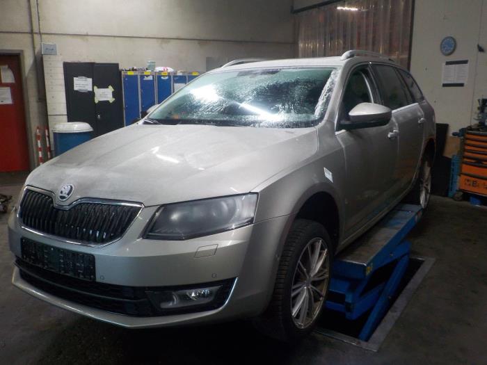 Engine management computer from a Skoda Octavia 2015