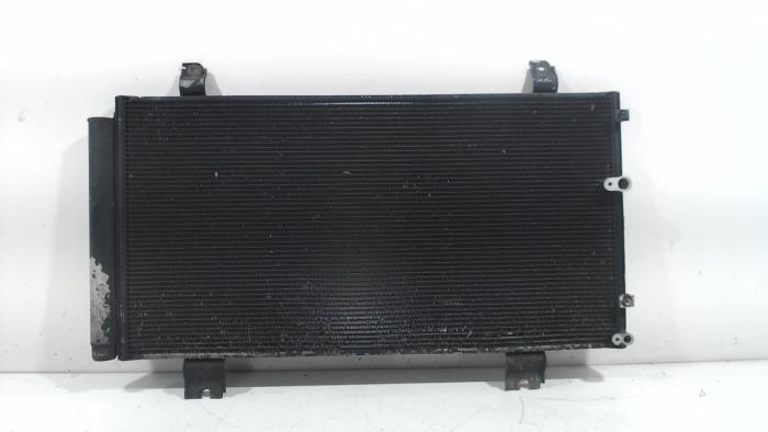 Usagé Radiateur clim Lexus IS 200 Prix € 35,00 Règlement à la marge proposé par Van der Ven Autorecycling B.V.