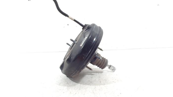 Usagé Servo frein Ford Fiesta Prix € 65,00 Règlement à la marge proposé par Van der Ven Autorecycling B.V.