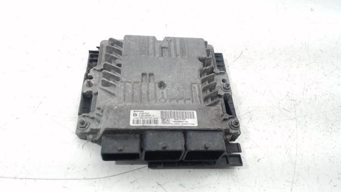 Used Computer, miscellaneous Peugeot 308 Price € 65,00 Margin scheme offered by Van der Ven Autorecycling B.V.