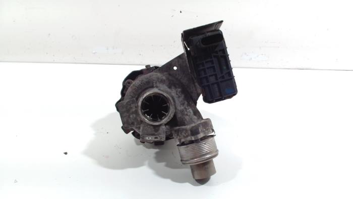 Usagé Turbo Audi A8 Prix € 99,99 Règlement à la marge proposé par Van der Ven Autorecycling B.V.