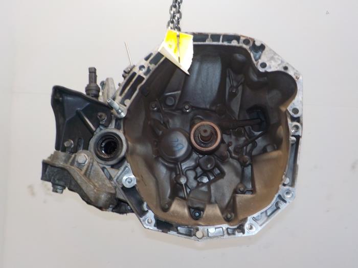Gebrauchte Getriebe Nissan Kubistar Preis € 124,99 Margenregelung angeboten von Van der Ven Autorecycling B.V.