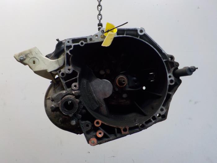 Usagé Boîte de vitesse Citroen C3 Prix € 114,99 Règlement à la marge proposé par Van der Ven Autorecycling B.V.