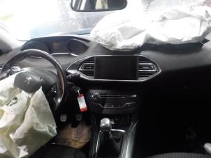 Getriebe van een Peugeot 308 2014