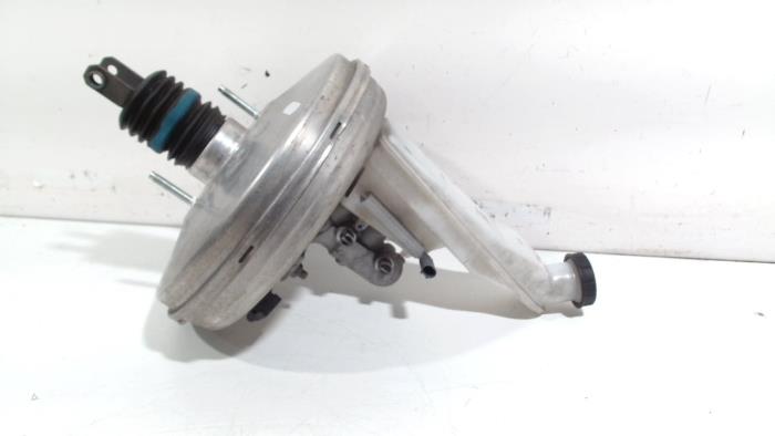 Usagé Servo frein Mercedes A-Klasse Prix € 65,00 Règlement à la marge proposé par Van der Ven Autorecycling B.V.