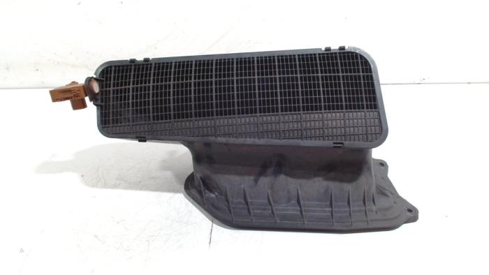 Gebrauchte Ansaugbrugge Audi RS6 Preis € 20,00 Margenregelung angeboten von Van der Ven Autorecycling B.V.