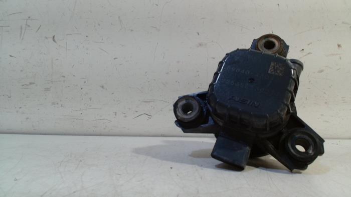 Usagé Pompe à eau Toyota Funcruiser Prix € 125,00 Règlement à la marge proposé par Van der Ven Autorecycling B.V.