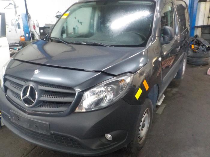 Engine management computer from a Mercedes Citan 2015