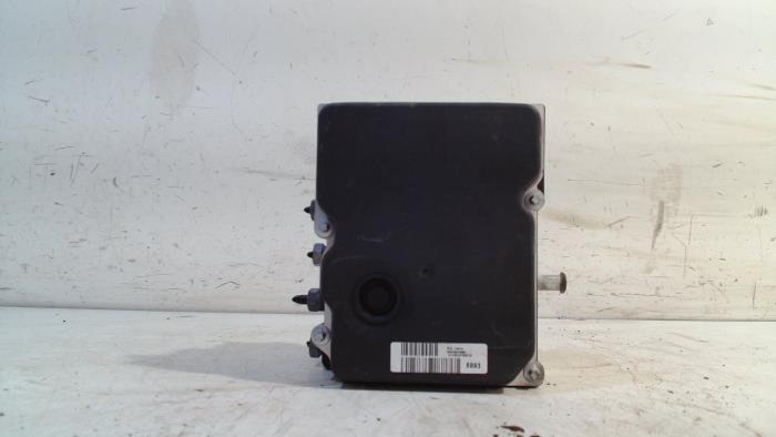 Usagé Bloc ABS Citroen DS5 Prix € 220,00 Règlement à la marge proposé par Van der Ven Autorecycling B.V.