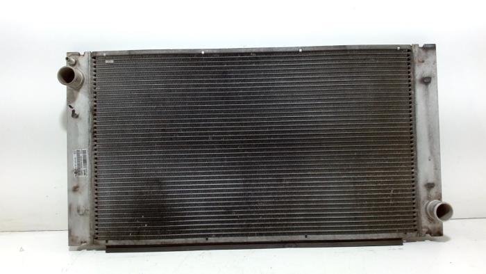 Usagé Radiateur Mini ONE Prix € 25,00 Règlement à la marge proposé par Van der Ven Autorecycling B.V.