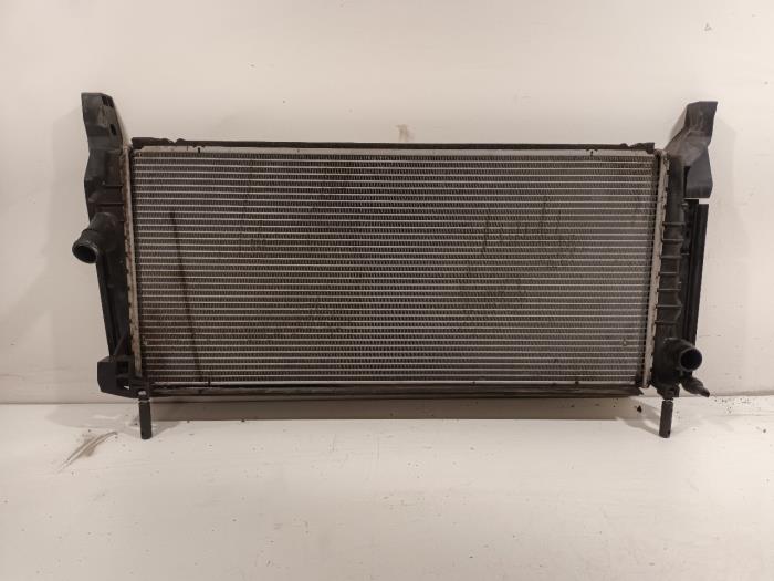 Used Radiator BMW 2-Serie Price € 55,00 Margin scheme offered by Van der Ven Autorecycling B.V.