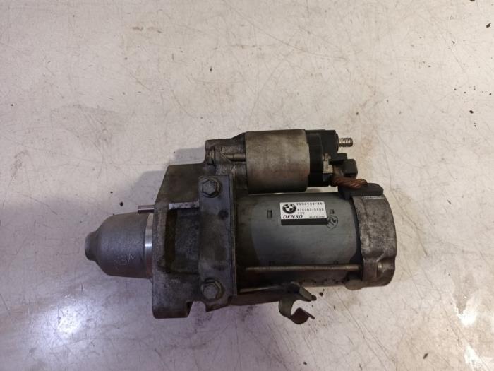 Used Engine management computer BMW 5-Serie Price € 35,00 Margin scheme offered by Van der Ven Autorecycling B.V.