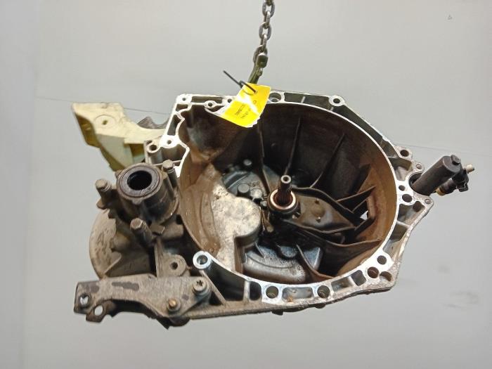 Usagé Boîte de vitesse Citroen C3 Prix € 114,99 Règlement à la marge proposé par Van der Ven Autorecycling B.V.
