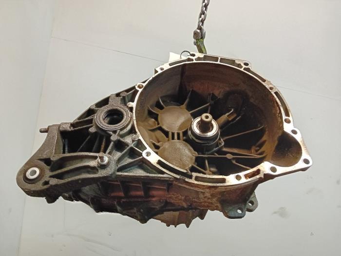 Gebrauchte Getriebe Ford Mondeo Preis € 149,99 Margenregelung angeboten von Van der Ven Autorecycling B.V.