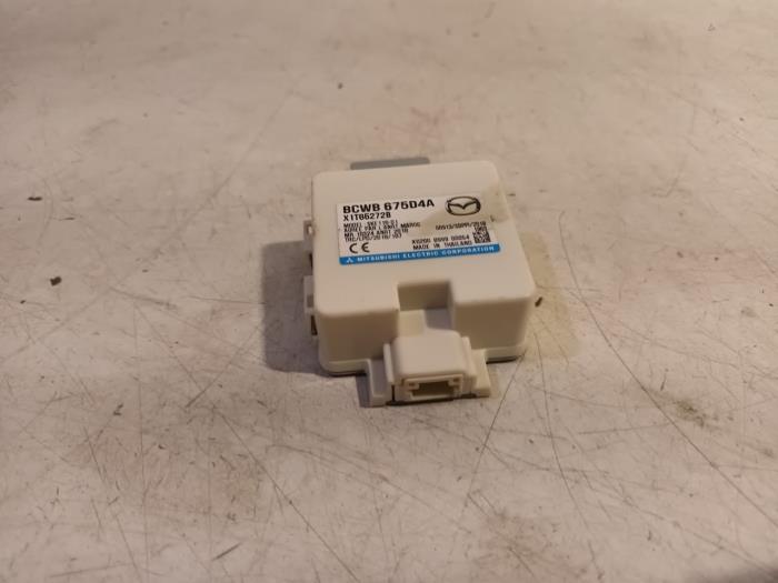 Usagé Ordinateur divers Mazda 3 Prix € 25,00 Règlement à la marge proposé par Van der Ven Autorecycling B.V.