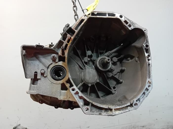 Gebrauchte Getriebe Renault Scenic Preis € 249,99 Margenregelung angeboten von Van der Ven Autorecycling B.V.