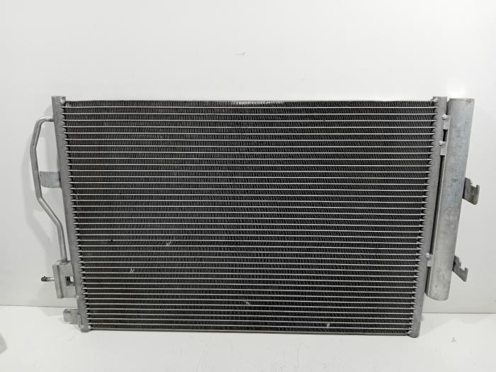 Usagé Radiateur clim Chevrolet Aveo Prix € 40,00 Règlement à la marge proposé par Van der Ven Autorecycling B.V.