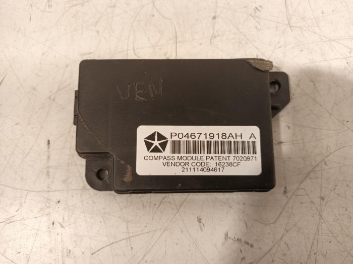Usagé Ordinateur divers Jeep Grand Cherokee Prix € 65,00 Règlement à la marge proposé par Van der Ven Autorecycling B.V.