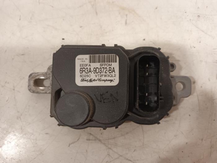 Usagé Ordinateur divers Ford Usa Mustang Prix € 40,00 Règlement à la marge proposé par Van der Ven Autorecycling B.V.