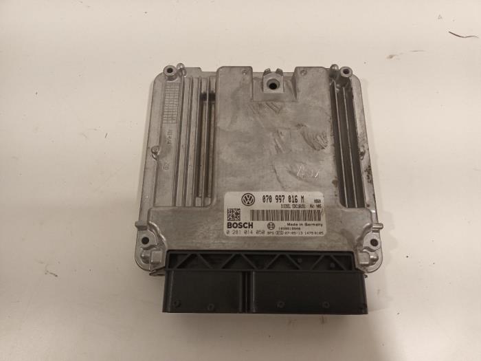 Used Engine management computer Volkswagen Bestel Price € 125,00 Margin scheme offered by Van der Ven Autorecycling B.V.