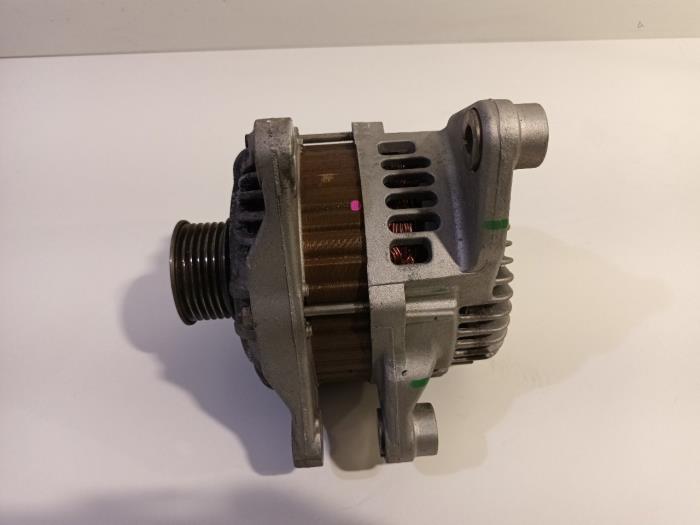 Gebrauchte Dynamo Mazda 2 Preis € 30,00 Margenregelung angeboten von Van der Ven Autorecycling B.V.