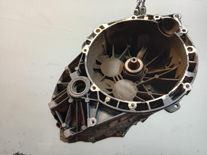 Gebrauchte Getriebe Ford Mondeo Preis € 399,99 Margenregelung angeboten von Van der Ven Autorecycling B.V.