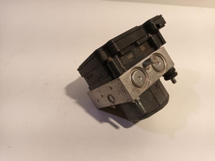 Begagnade ABS-pump Citroen C1 Pris € 24,95 Marginaltabell erbjuds av Van der Ven Autorecycling B.V.