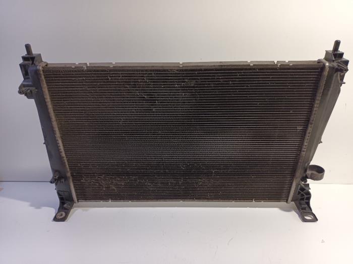 Usagé Radiateur Opel Combo Prix € 80,00 Règlement à la marge proposé par Van der Ven Autorecycling B.V.