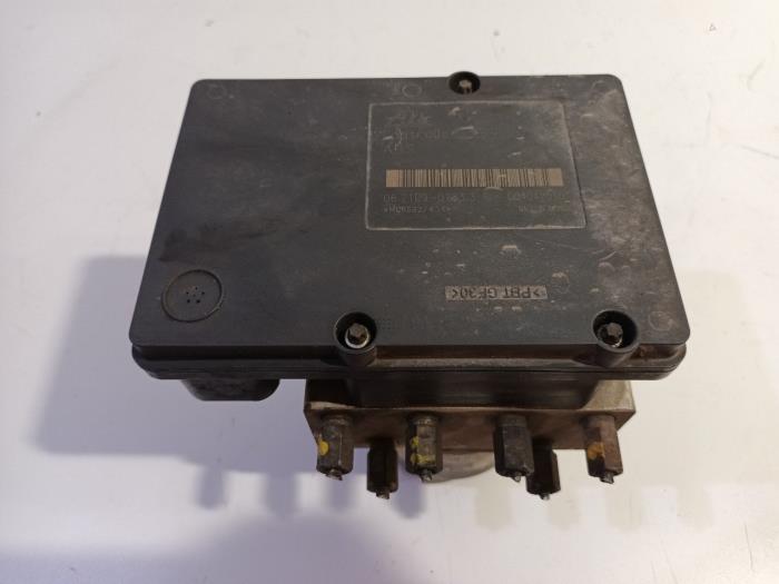Gebrauchte ABS Pumpe Nissan Cab Star Preis € 155,00 Margenregelung angeboten von Van der Ven Autorecycling B.V.