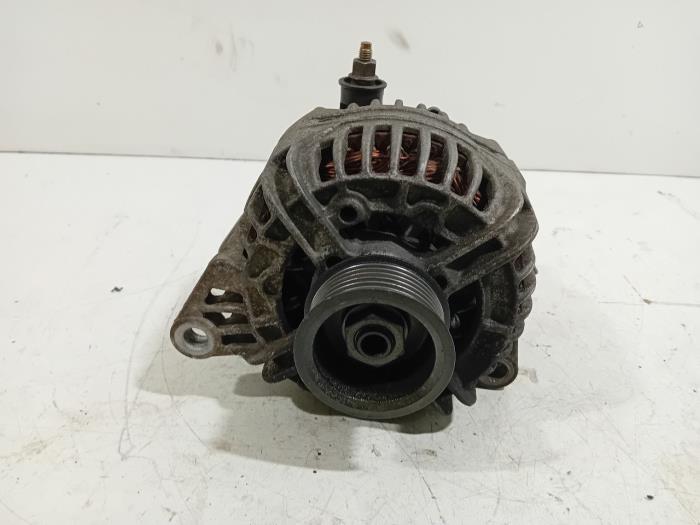 Begagnade Dynamo Jeep Grand Cherokee Pris € 65,00 Marginaltabell erbjuds av Van der Ven Autorecycling B.V.