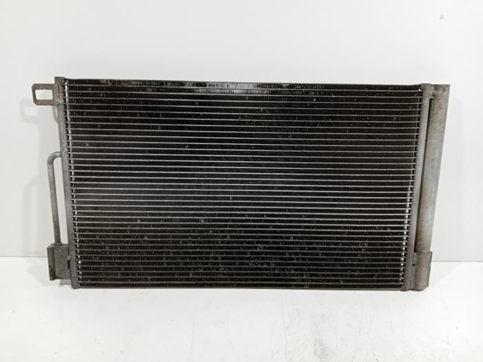 Usagé Radiateur clim Fiat Punto Prix € 45,00 Règlement à la marge proposé par Van der Ven Autorecycling B.V.
