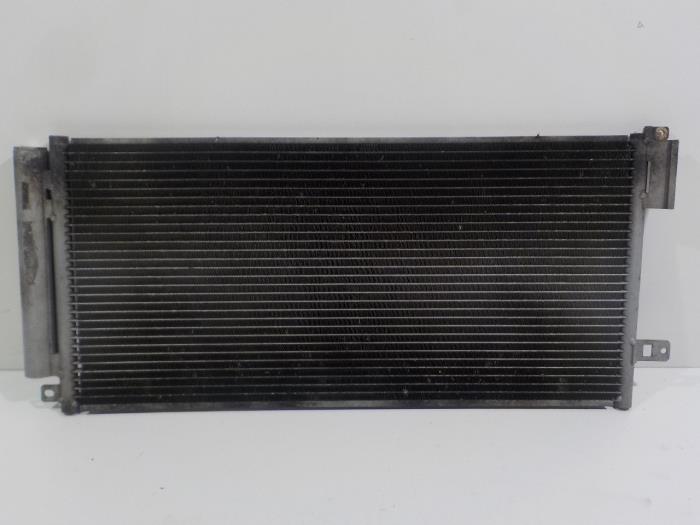 Usagé Radiateur clim Opel Corsa Prix € 30,00 Règlement à la marge proposé par Van der Ven Autorecycling B.V.