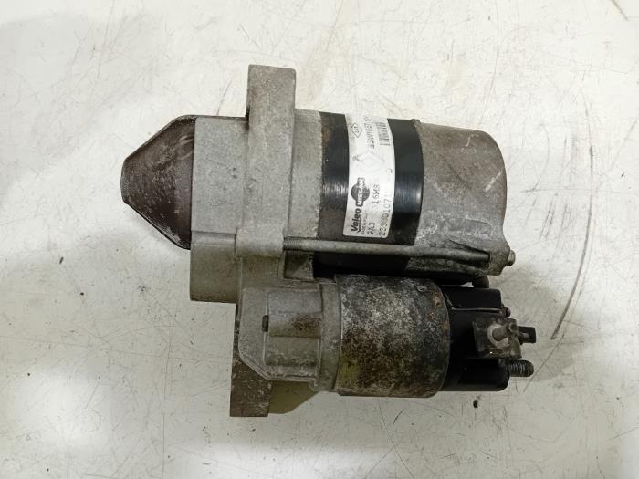 Usagé Ordinateur gestion moteur Renault Megane Prix € 20,00 Règlement à la marge proposé par Van der Ven Autorecycling B.V.